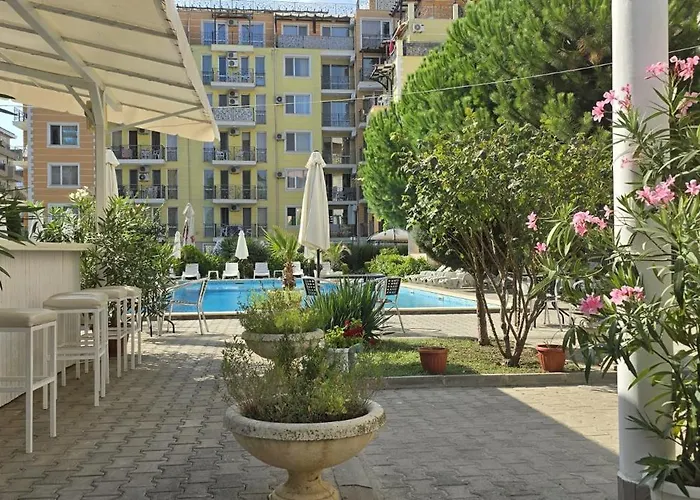 Vanilla Garden Lägenhetshotell 3*