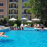 Vanilla Garden Lägenhetshotell Slăntjev Brjag