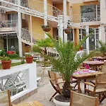 Vanilla Garden Lägenhetshotell Slăntjev Brjag