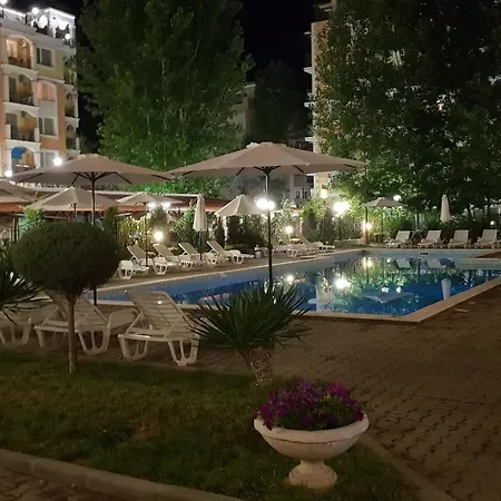 Vanilla Garden 아파트호텔 3*