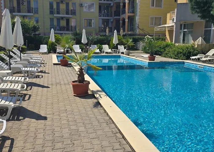 Vanilla Garden Aparthotel 3*